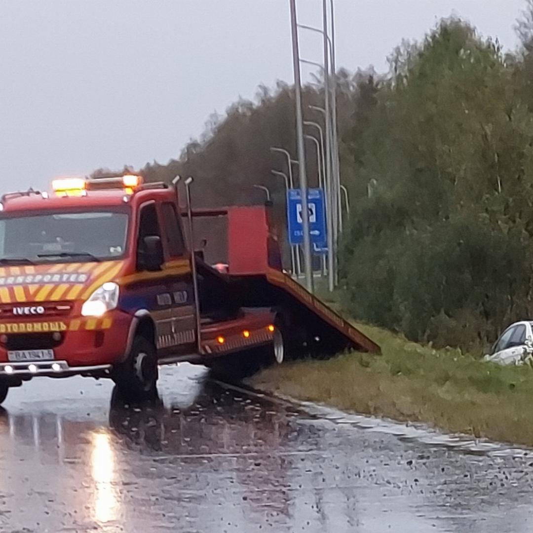 Эвакуатор Борисов трассаМ1